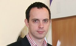 Дмитрий Юрин: Наиболее эффективной мерой борьбы с незаконными домами на землях ИЖС является их снос. Фотография с официального портала Екатеринбурга