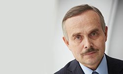 Радик Ахметшин: Уход инвестиционных компаний ограничивает население в инвестировании в фондовый рынок