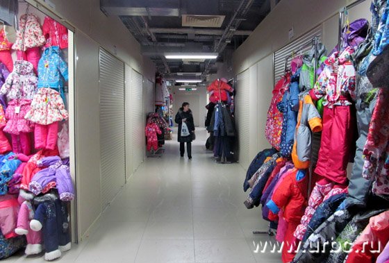 В торговых павильонах также наблюдается снижение числа продавцов и покупателей