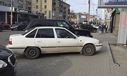 Малышева: тротуар превратился в проезжую часть