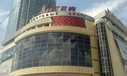 «Антей» распродают этажами