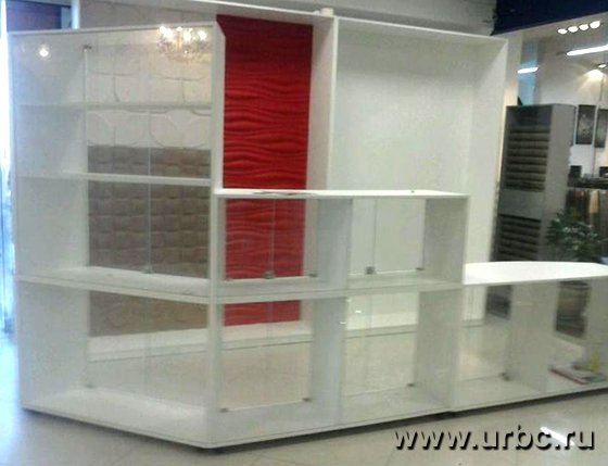 Вакантные торговые площади есть практически на каждом этаже