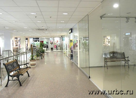 Из-за роста расходов арендаторам приходится покидать ТЦ