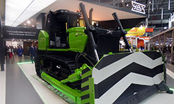 Корпорация «Уралвагонзавод» представила бульдозер и трамвай нового поколения