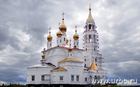 Строительство храма в Академическом стало возможным благодаря помощи жителей района Строительство храма в Академическом стало возможным благодаря помощи жителей района