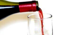 Время недорогого вина. Фотография предоставлена сайтом www.morguefile.com