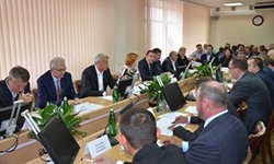 Единым фронтом. Фотография с сайта www.ekburg.ru