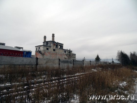 Часть промышленных зданий города сегодня заброшены