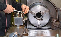 Уралвагонзавод готовит профессионалов. Фотография с сайта uvz.ru