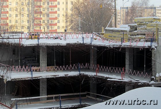 Строительство подземного паркинга далеко от завершения