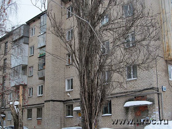 Электроэнергию незаконные объекты торговли воруют у ближайших домов