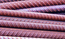 Арматура бьет по строителям. Фотография предоставлена сайтом www.morguefile.com (clarita)