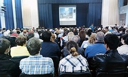 Спектакль «общественные слушания»