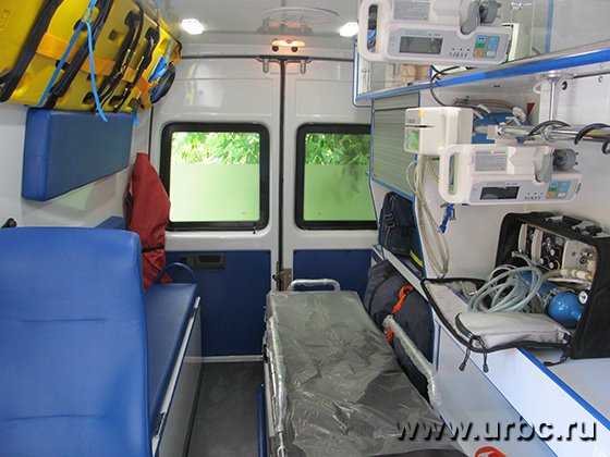 Автомобили «скорой помощи» и реанимации оснащены всем необходимым оборудованием