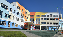 Школа «академиков». Фотография предоставлена пресс-службой ЗАО «РСГ-Академическое»