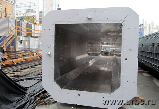 Металлическая опалубка для колонн позволяет придать бетону идеальную форму Металлическая опалубка для колонн позволяет придать бетону идеальную форму