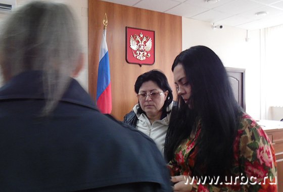 В доме, где живет Р. Подгорных (в центре), нет газа и ограничено потребление электроэнергии. Но она считает, что жить в таких условиях можно В доме, где живет Р. Подгорных (в центре), нет газа и ограничено потребление электроэнергии. Но она считает, что жить в таких условиях можно