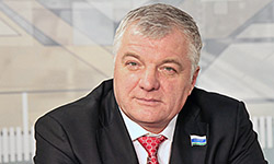 Владимир Рощупкин: «Каждый сотрудник работает на успех своего предприятия». Фотография с сайта uvz.ru