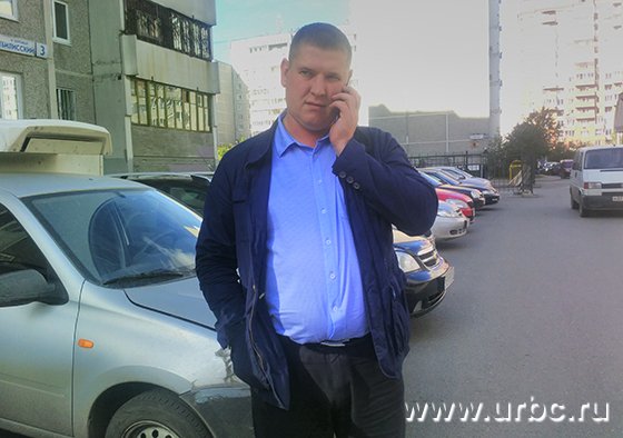 Участники рейда договариваются о встрече с арендодателем