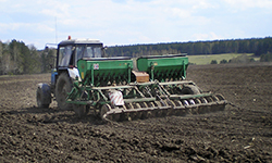 Тракторы покидают АПК