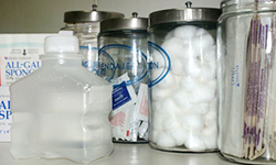 Навязанная медицина. Фотография предоставлена сайтом Morguefile.com (Bavejoan)