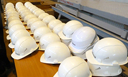 Предприятия остались без квалифицированных рабочих