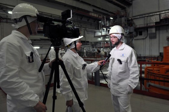 Участники фестиваля посетили энергоблок № 4 Белоярской АЭС. Фотографии предоставлены ИЦАЭ Екатеринбурга Участники фестиваля посетили энергоблок № 4 Белоярской АЭС. Фотографии предоставлены ИЦАЭ Екатеринбурга