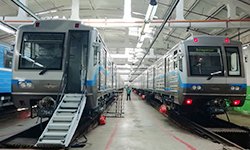 Поезд тронулся