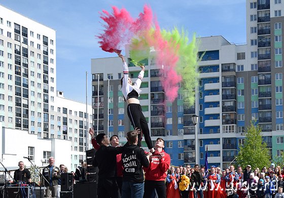 Академический принял студентов