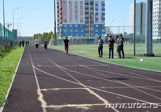 Академический принял студентов