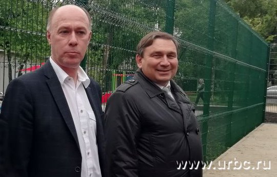 В Екатеринбурге обновят более 40 дворов В Екатеринбурге обновят более 40 дворов