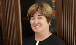 Елена Разумовская: Я говорю сотрудникам: клиенты — это те, кто выплачивает нам зарплату