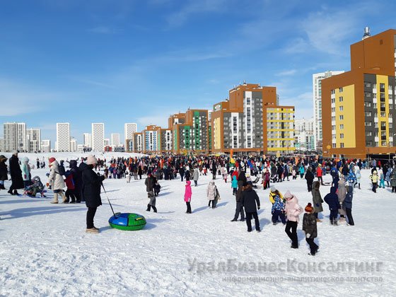 Масленица в Академическом собирает все больше гостей