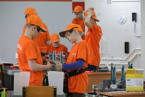 ЕВРАЗ проводит юбилейный чемпионат профессионального мастерства по методике WorldSkills