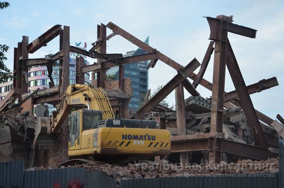 Долгострой раз«Дели» до фундамента Долгострой раз«Дели» до фундамента