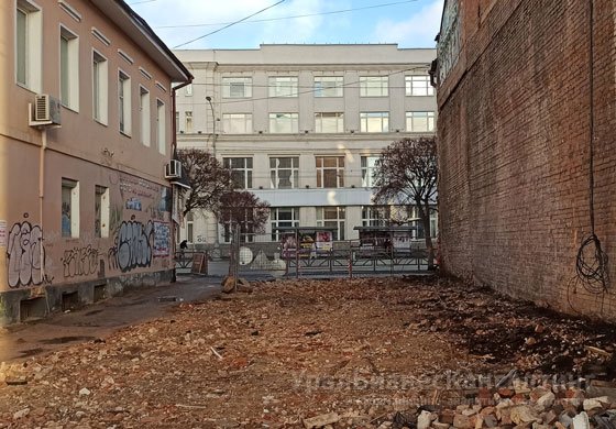 Особняк принесли в жертву небоскребу Особняк принесли в жертву небоскребу