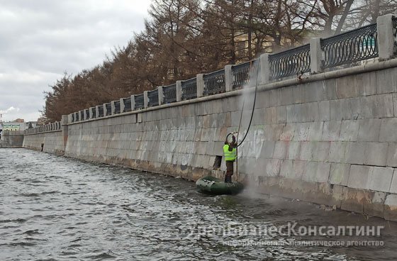Глава Екатеринбурга Алексей Орлов представил программу мероприятий по борьбе с вандализмом в городе Глава Екатеринбурга Алексей Орлов представил программу мероприятий по борьбе с вандализмом в городе