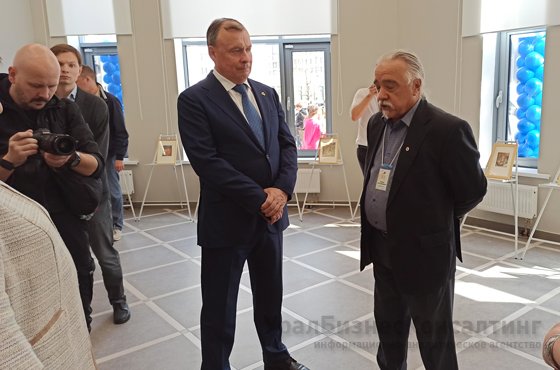 Юные художники Академического