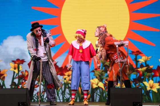 ЕВРАЗ поддержал проведение фестиваля искусств «Пятницкая башня» в Туле ЕВРАЗ поддержал проведение фестиваля искусств «Пятницкая башня» в Туле