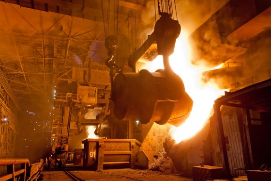 ЕВРАЗ ЗСМК вложил 250 млн рублей в запуск нового миксера для чугуна ЕВРАЗ ЗСМК вложил 250 млн рублей в запуск нового миксера для чугуна