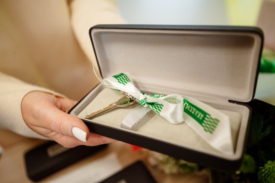 Педагоги празднуют новоселье