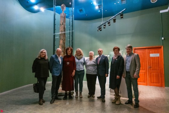 Гостей Урала поведут в музей Гостей Урала поведут в музей