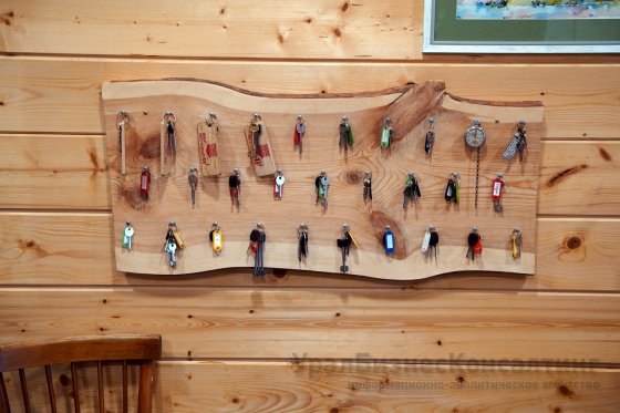 Студенты «апгрейдят» избы Студенты «апгрейдят» избы