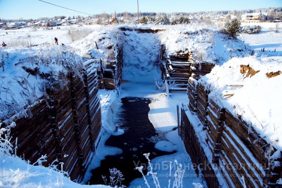 Студенты «апгрейдят» избы Студенты «апгрейдят» избы