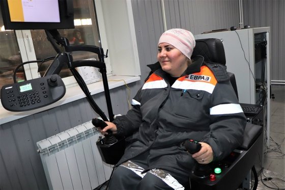 На ЕВРАЗе впервые запустили дистанционное управление кранами