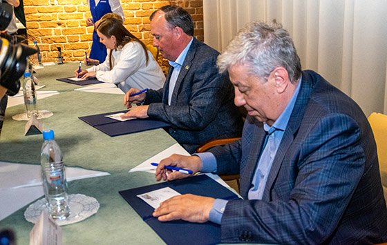 Екатеринбург держит марку Екатеринбург держит марку