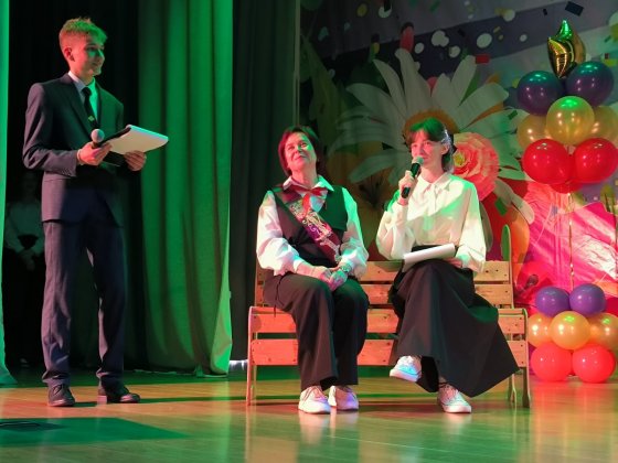 В школах Академического района Екатеринбурга прошел «Последний звонок»