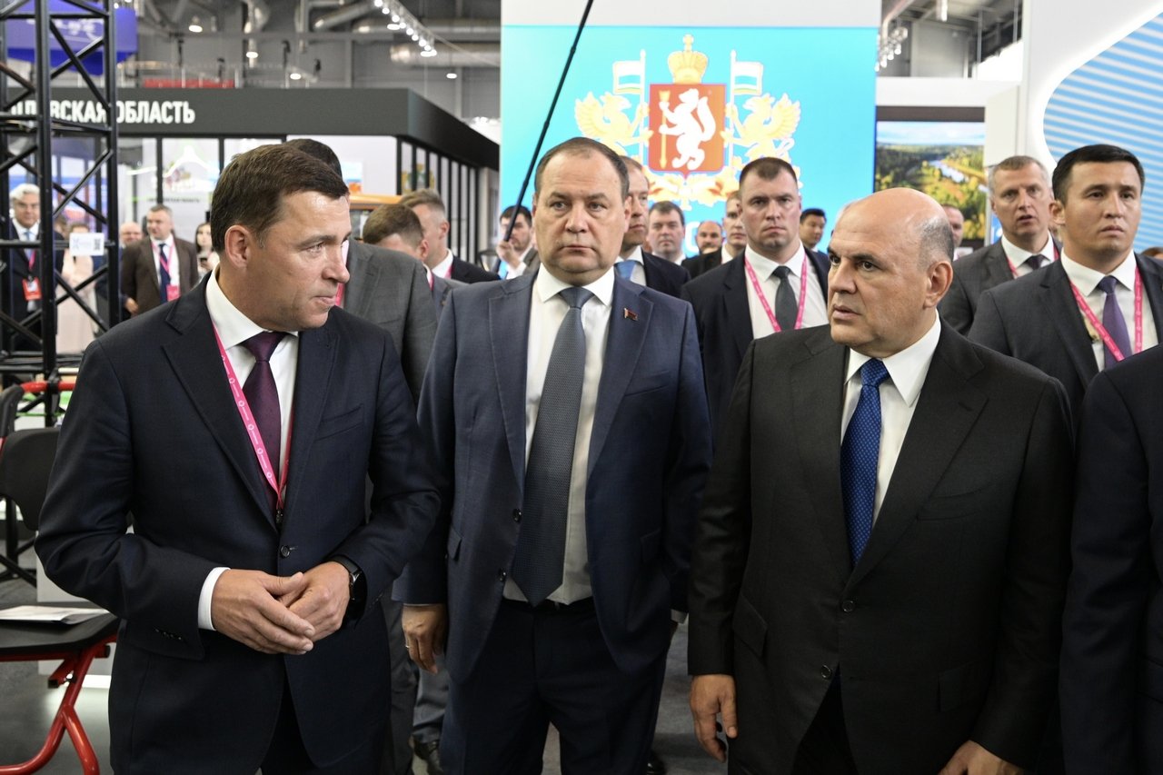 Свердловский губернатор Евгений Куйвашев продемонстрировал уральские разработки премьер-министрам России, Белоруссии и Казахстана в ходе ИННОПРОМа Свердловский губернатор Евгений Куйвашев продемонстрировал уральские разработки премьер-министрам России, Белоруссии и Казахстана в ходе ИННОПРОМа