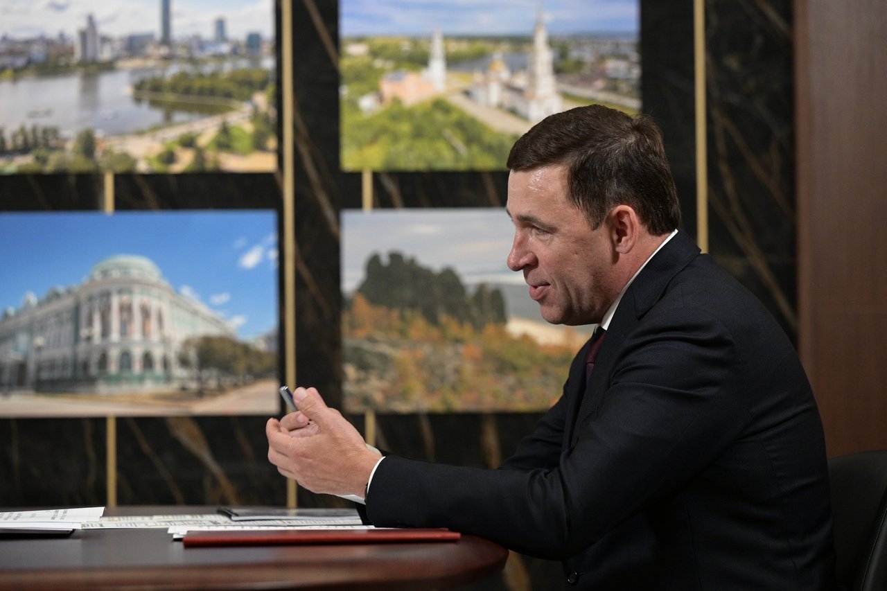 Премьер-министр РФ Михаил Мишустин и свердловский губернатор Евгений Куйвашев обсудили перспективы развития региона Премьер-министр РФ Михаил Мишустин и свердловский губернатор Евгений Куйвашев обсудили перспективы развития региона