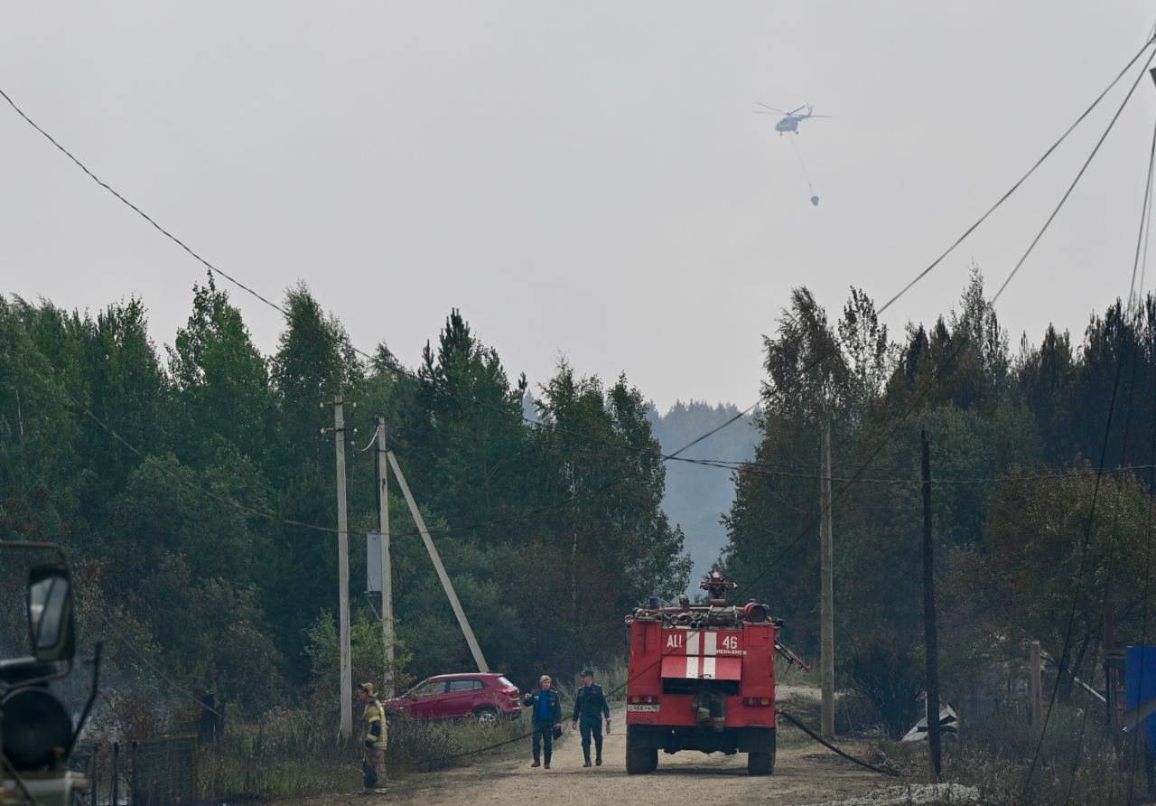 Свердловский губернатор Евгений Куйвашев поручил обеспечить комплексную поддержку погорельцам из села Шайдуриха